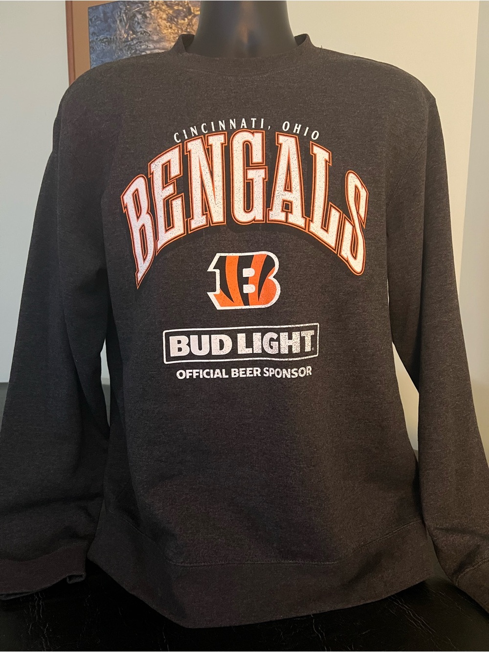 Independent Trading Co Cincinnati Bengals Bud Light M Black Crewneck Sweatshirt